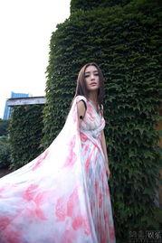 秦兰照片,穿越时光的美丽印记