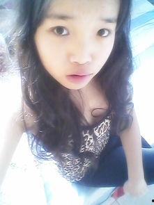 美女自拍生活照